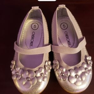 New size 5 maryjanes